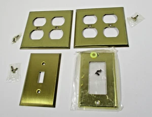 Konvolut Vintage Metall Messing Farbe Steckdose, Schaltplatten - Bild 1 von 2
