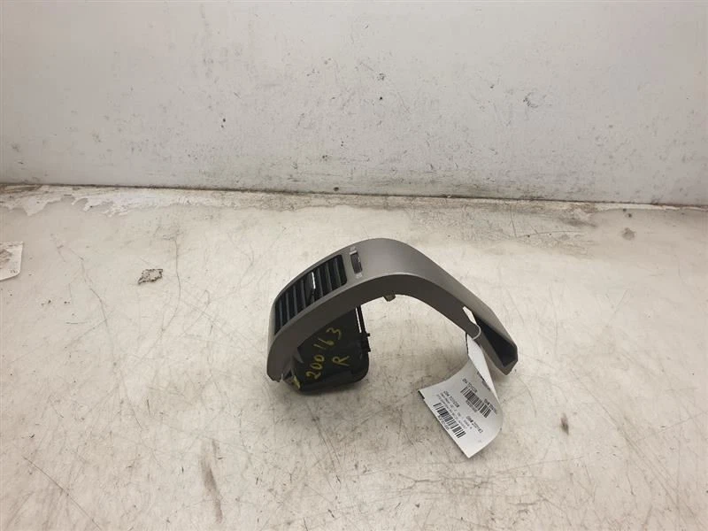 Moldura lateral de passageiro TOYOTA PRIUS 2008 COM VENTILAÇÃO  - Imagem 1 de 4