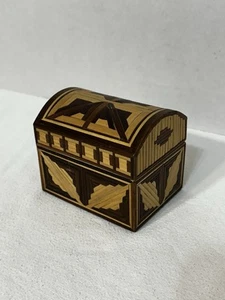 Vintage gewölbter Klappdeckel Holz Schmuck Schmuckkästchen Mosaik Intarsien Handarbeit - Bild 1 von 11