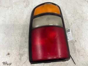 04 05 06 CHEVY TAHOE Tail Light Assembly Driver Side Left - Picture 1 of 2