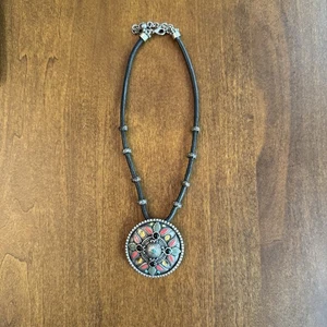 Collar Chicos Mujer Cordón Collar Con Colgante Redondo Y Cuentas Espaciadoras Plata - Imagen 1 de 4