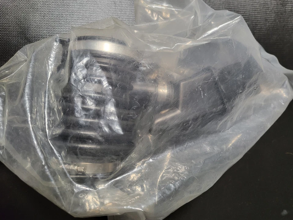 Mangueira de entrada de ar 2009-2013 para Nissan Murano/Quest | Superior | 165761AA1A - Imagem 1 de 4