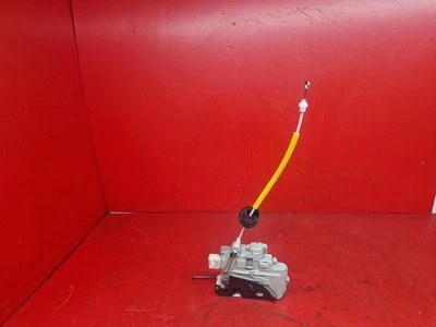 AUDI A3 8P MK2 2009 RIGHT FRONT DOOR LOCK CATCH ACTUATOR SOLENOID 4F2837016B - Imagem 1 de 4