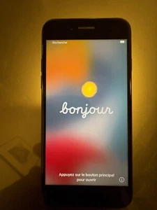 Apple iPhone 7 - 128 Go - Noir (Désimlocké) - Photo 1 sur 9