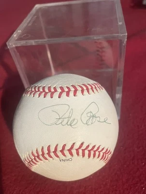 Pete Rose Signed Rawlings Official League baseball. Cincinnati Reds  Soon in HOF - Image 1 of 4