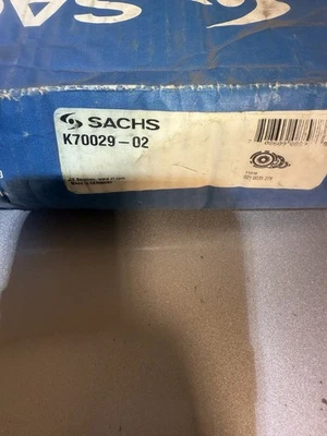 Kit Embrague para Volvo Serie 200, 700 y 900 SACHS K70029-02 Foto 1 de 3