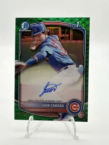 2025 Bowman Chrome Juan Cabada 1st Bowman Green Reptilian Refractor Auto /99 - Bild 1 von 2
