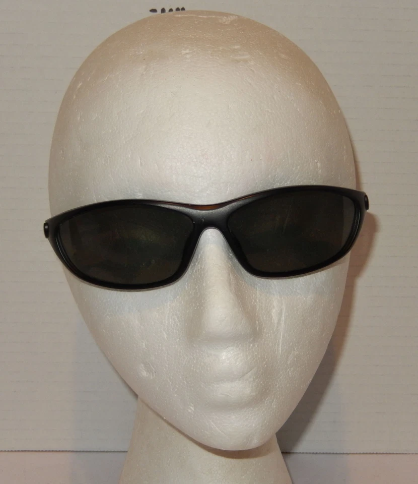 Gafas de sol Flying Fisherman deportivas marco negro polarizadas envolventes Foto 1 de 4