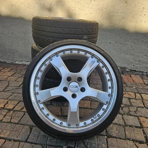 Felgen O.Z Giotto 2 19" 5x112 ET32 21065500 235/35R19 Räder eine Felge beschädig - Bild 1 von 17