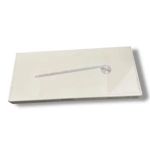 New Apple A1314 Wireless Bluetooth Keyboard (White/Silver) - Picture 1 of 6