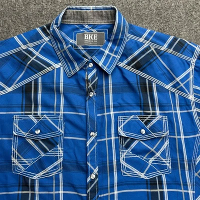 Camisa masculina BKE XL azul xadrez ajuste atlético botões de pressão manga curta colarinho - Imagem 1 de 4