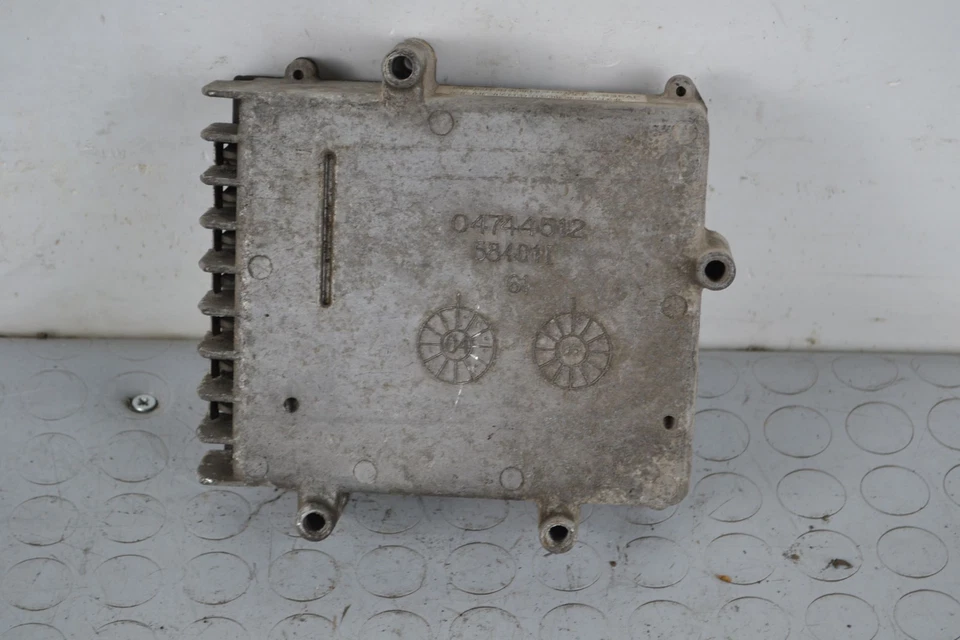 76967- Centralina del Cambio Chrysler Voyager dal 2000 al 2007 Cod 04727535af - Immagine 1 di 4