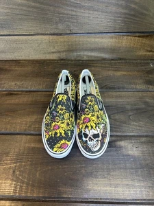NEW Vans Classic Beauty Skull & Flowers Slip On Shoes Sneakers Men Size 10 - Picture 1 of 12