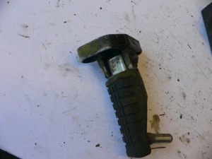 94 Kawasaki EX500 Ninja Left Front Peg Assembly - Bild 1 von 1