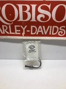 Oil warning indicator lamp 68536-86 NOS Harley Davidson 86- FXR - Picture 1 of 6