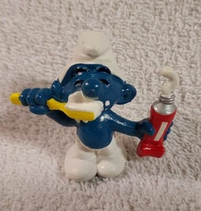 Toothpaste Smurf Model B Schleich 1980 Collectible Figure Toy Cartoon - Picture 1 of 5