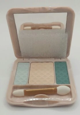 Beauticontrol Sensous Shadows #1233 NOS Ophthalmologist Tested Net Wt .30 oz/8.6 - Image 1 of 4