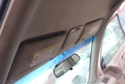 Viseira solar direita passageiro com iluminação compatível com 00-01 CAMRY 589371 - Imagem 1 de 4