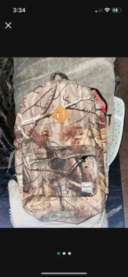 Mochila Herschel Camuflada - Forro Rojo/Blanco/Nueva/Excelente Estado Foto 1 de 3