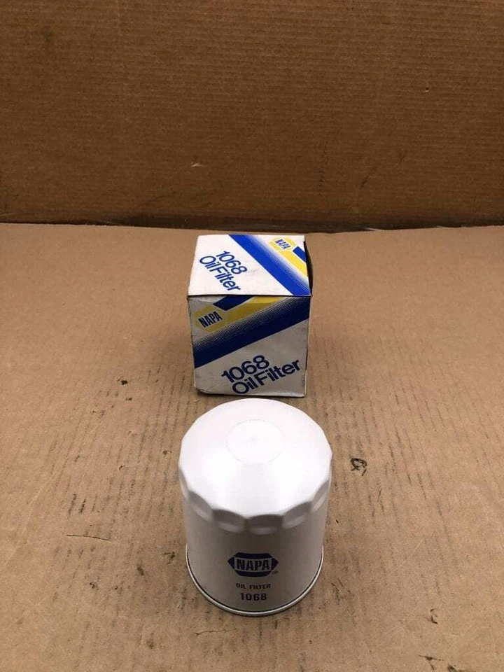 NAPA 1068 Oil Filter -NIB - Image 1 of 4