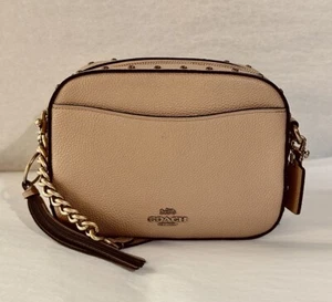 Coach Crystal Nieten Leder Kamera Umhängetasche, Nude Rosa - Bild 1 von 11