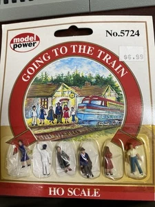 Model Power 5724 HO Pedestian Figures Going to Board the Train (Set of 6) - Picture 1 of 1