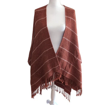 Suéter envolvente abierto tejido a rayas color óxido hilo universal talla única Foto 1 de 4