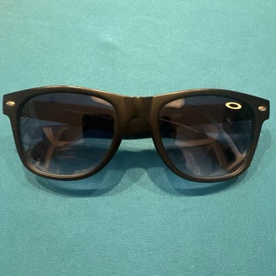 Gafas de sol Oakley Script vintage monturas negras solo 82037 EE. UU. Foto 1 de 4