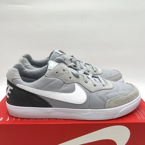 Nike Tiempo Trainer Uk12 Eu47.5 Wolf Gris Blanco Deportes Informales Zapatos de Skate Gimnasio - Imagen 1 de 12