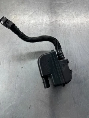 Subaru WRX STI Smog Evap 2015-2019 módulo de bote de carbón negro OEM 42072FJ010 Foto 1 de 4