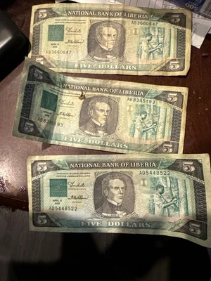 liberia cash Foto 1 de 2
