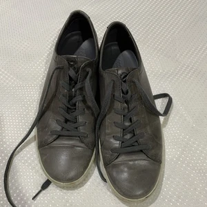 Ecco Mens Shoes Size 11 Gray Leather Casual Low Top Comfort Lace Up Shoes - Picture 1 of 10