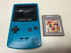 NINTENDO GAMEBOY COLOR CGB-001 PÚRPURA VERDE AZULADO BONITA CONSOLA PORTÁTIL CON JUEGO MICKEY - Imagen 1 de 10