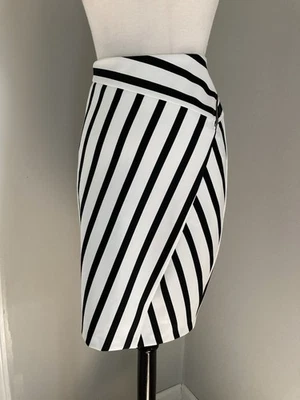 Nuevas Etiquetas Vintage Guess Sierra Rayas Falda Lápiz Glam Rock Foto 1 de 4