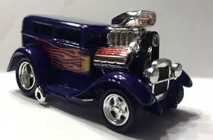 MUSCLE MACHINES 28 FORD MODEL A BROWN 1:64 SCALE LIMITED EDITION - FLAMES - - Picture 1 of 4
