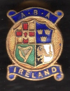 VINTAGE BUTTONHOLE PIN OF AMATEUR BOXING ASSOCIATION OF IRELAND. ORIGINAL PIN - Picture 1 of 2