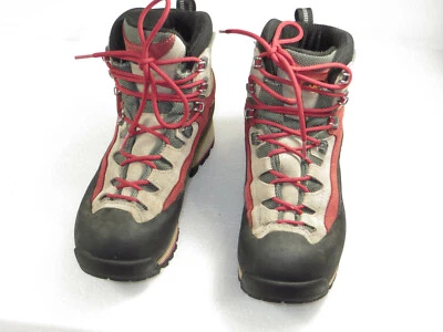 ¡Bonitas! Botas de senderismo de cuero unisex AKU gore tex, sendero de mochilería, W 6,5- M5 $245 Foto 1 de 4