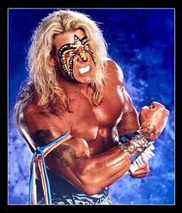 WWE THE ULTIMATE WARRIOR 8X10 GLOSSY WRESTLING PHOTO STUDIO SHOT FLEXING BICEP - Picture 1 of 1