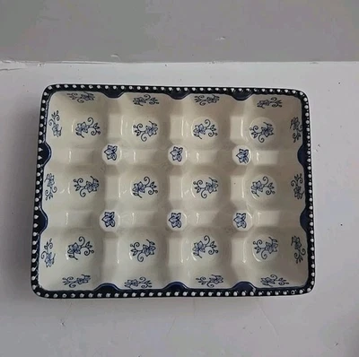 Vajilla presentable Temptations azul cobalto floral encaje huevo cartón sartén cuadrada Foto 1 de 4