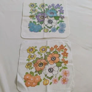 Vintage Fieldcrest Wash Cloths Set Of 2 Retro Floral Orange Green Flower Power - Picture 1 of 6
