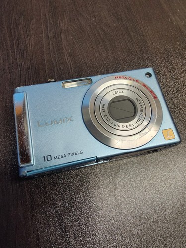 Panasonic LUMIX DMC-FX37 Leica NAVY BLUE-10 MP-Digital Camera-SD