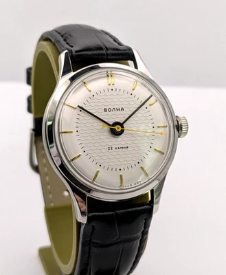 Vintage Watch Volna 18 Jewels 2809 B Soviet USSR Stainless Steel Case Men Vostok - Image 1 of 4