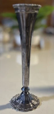 "Florero de colección Avon plateado acanalado con adornos de cuentas Italia 7,75""" Foto 1 de 4