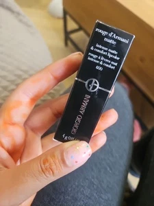 Giorgio Armani Rouge D'Armani Rossetto Opaco 600 Attitude 4G NUOVO VAMPY - Foto 1 di 4