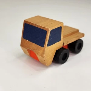 Mattel Flatbed Style Dump Truck Wood & Plastic Vintage 1971 # 8700-01 - Picture 1 of 7