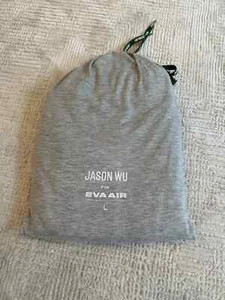 VERSIEGELT Jason WU EVA AIR Business Class Royal Pyjama Set grau grün Größe Large - Bild 1 von 2