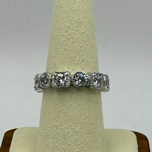 Conjunto de bisel anillo de eternidad - Hecho con elementos de Swarovski - Talla 8 - Imagen 1 de 8