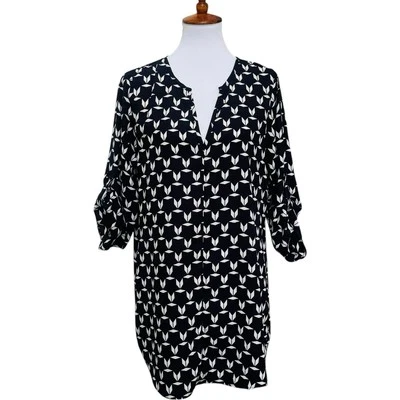 Blusa túnica Cooper Clemency 19 cuello dividido estampado gráfico negra/blanca para mujer L Foto 1 de 4