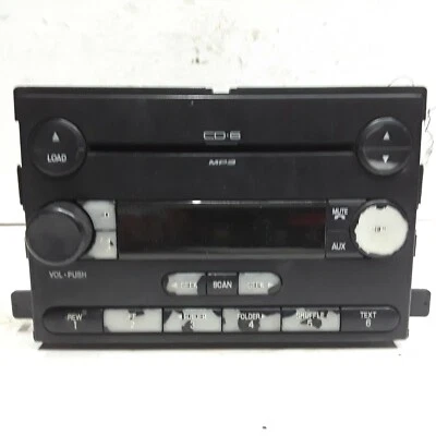 06 07 Ford Focus AM FM 6 disc CD radio receiver OEM buttons worn 6S4T-18C815-AD - Image 1 of 3