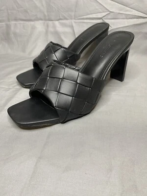 SANDALIA TACONES TEJIDOS NEGROS DESLIZABLES PUNTA ABIERTA CUADRADA KELLY ROWLAND Mujer’s 9 Foto 1 de 4